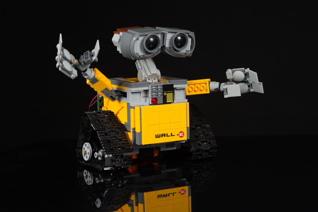 mb-file.php?path=2020%2F12%2F20%2FF3451_Wall-E_1.jpg